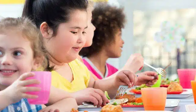 Dětská obezita a jak s ní bojovat - Rodiče zamyslete se!